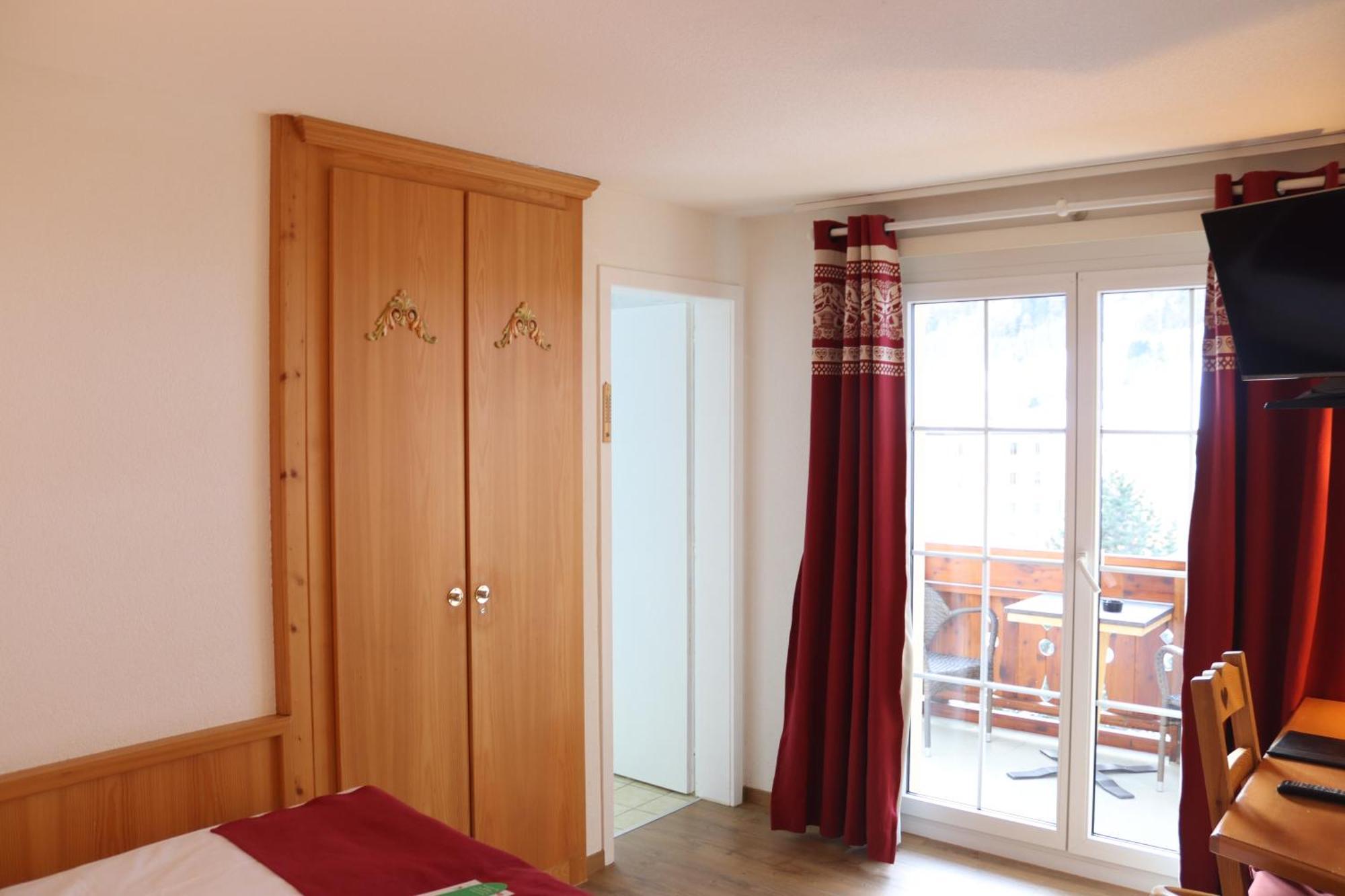 Grichting Hotel & Serviced Apartments Loèche-les-Bains Extérieur photo