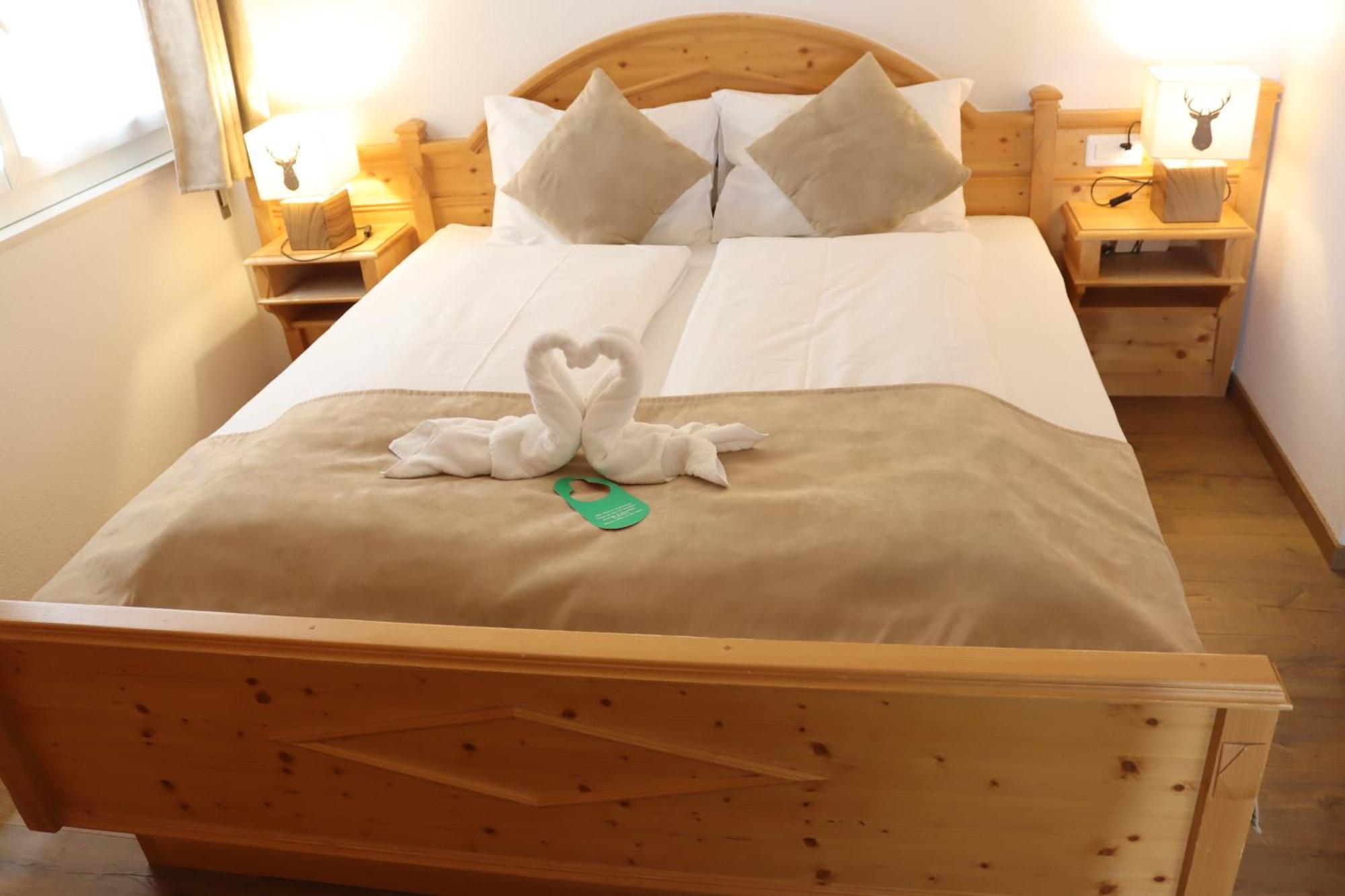 Grichting Hotel & Serviced Apartments Loèche-les-Bains Extérieur photo