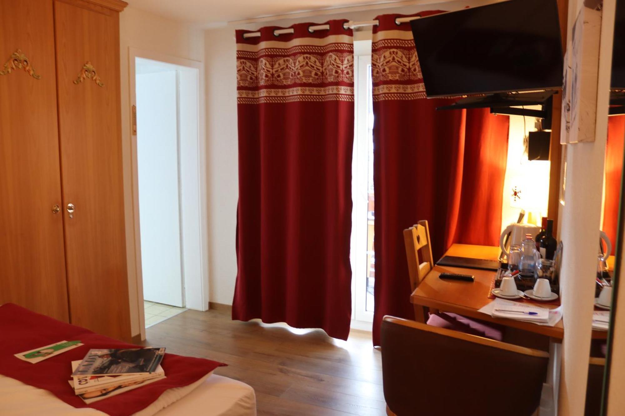 Grichting Hotel & Serviced Apartments Loèche-les-Bains Extérieur photo