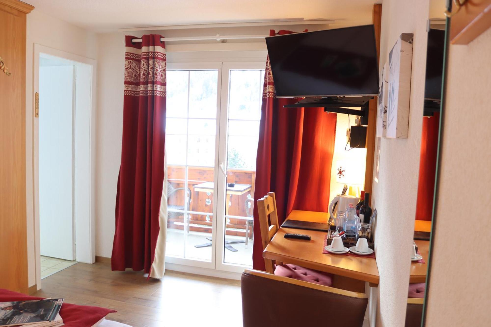 Grichting Hotel & Serviced Apartments Loèche-les-Bains Extérieur photo